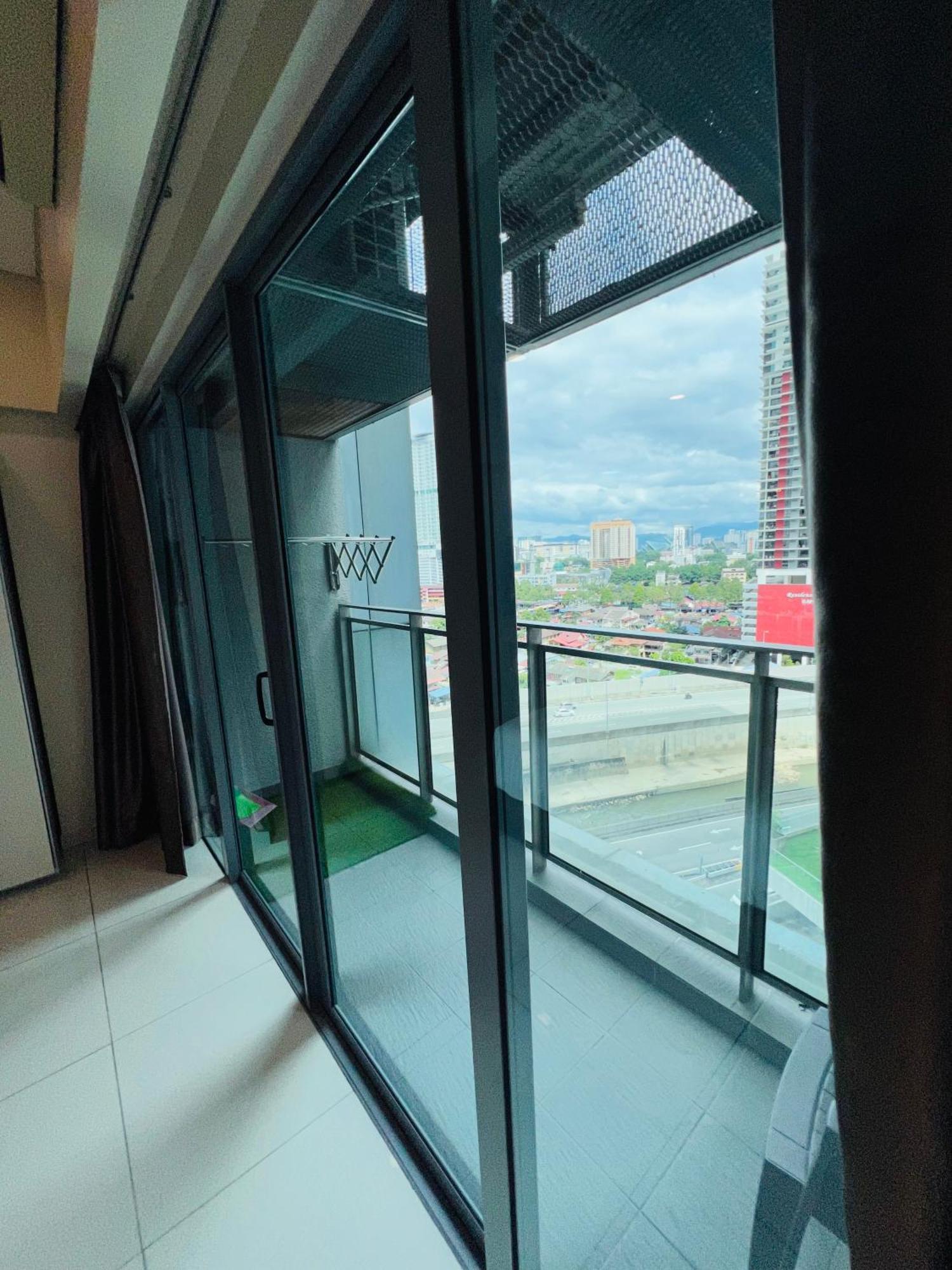 Summer Suites Klcc By Classy Κουάλα Λουμπούρ Εξωτερικό φωτογραφία